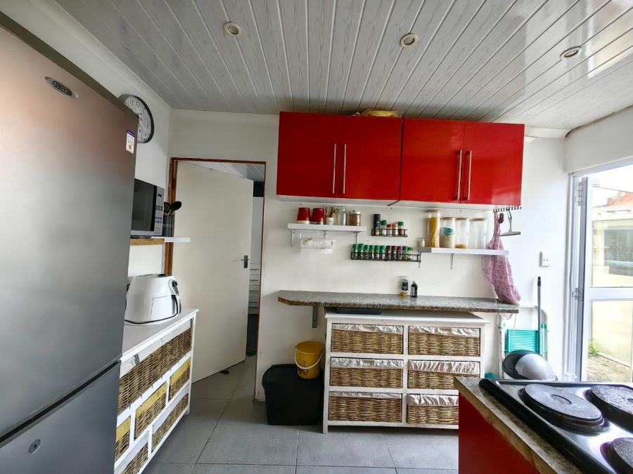 5 Bedroom Property for Sale in Bridgetown Western Cape